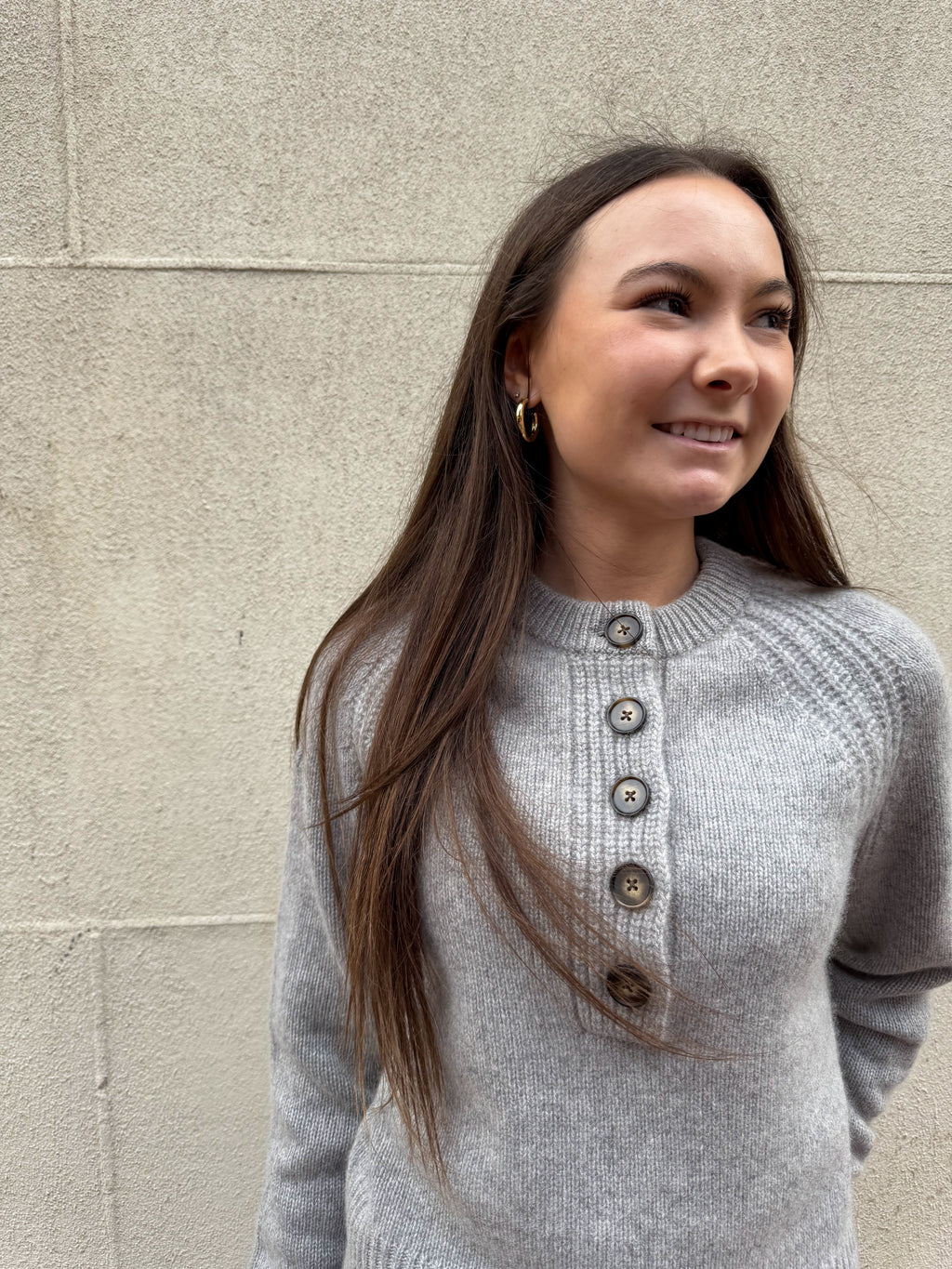 White + Warren Cashmere Luxe Henley in Grey Heather