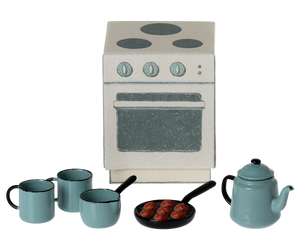 Maileg Madam Blue's Favorites and Stove