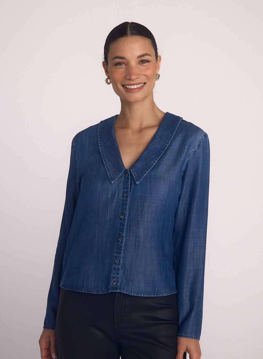 Bella Dahl Puritan Collar Shirt in Moonlit Wash