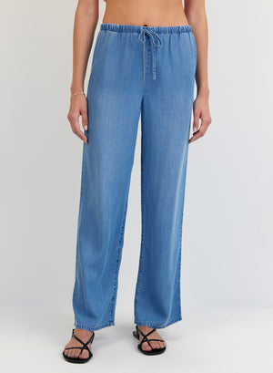 Bella Dahl Wide Leg Drawstring Pant in Indigo Harbor Wash
