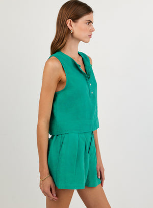 B4903-331-302 - SLEEVELESS HALF PLACKET TOP