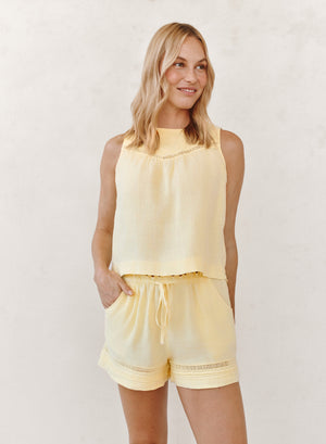 Bella Dahl Sleeveless Yoke Top in Lemon Drop