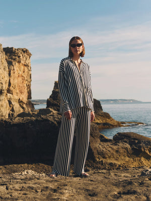 White + Warren Superfine Organic Cotton Wide Leg Pant in Navy/White