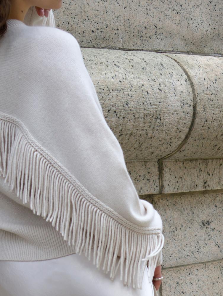 White + Warren Cashmere Blend Fringe Crew Sweater in Ivory