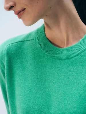 White + Warren Cashmere Relaxed Tee in Retro Green