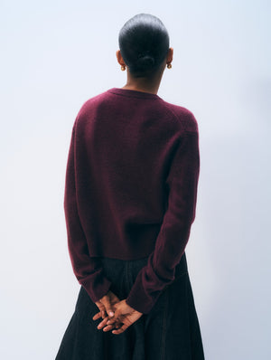 White + Warren Cashmere Blend Horse Embroidered Crewneck Sweater in Oxblood/Ivory