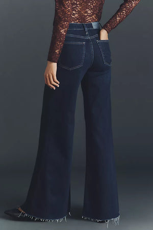 Pistola Izzy Jean in Tristesse