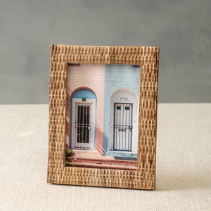 India Handicrafts Inc 5x7 Wicker Rattan Photo Frame