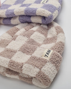 7am Enfant Fuzzy Checkered Ribbed Beanie in Ecru/Taupe