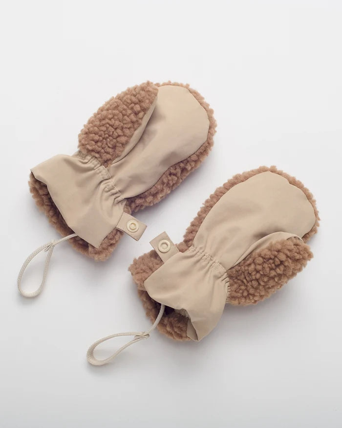 7AM Enfant Sherpa Benji Appliqué Mitten in OatCacao