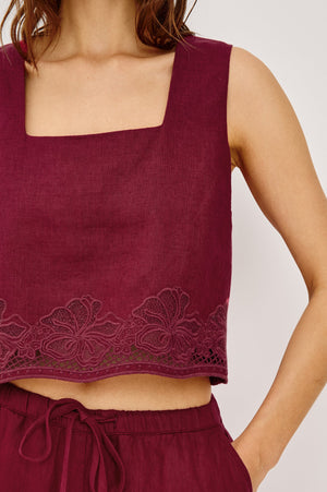 Rails Akira Top in Berry Hibiscus Embroidery