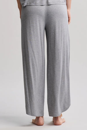 Barefoot Dreams Ultra Soft Jersey Curved Hem Cropped Pant in Dark Heathered Gray