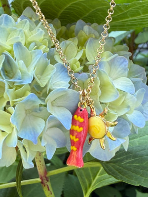 Forever Blythe Catching Sun Necklace in Gold