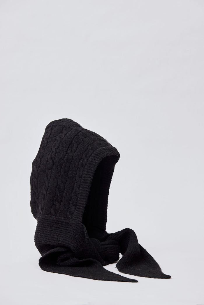 CABLE HOODED SCARF