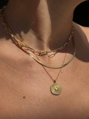 fyb Opal Sunburst Pendant in Gold