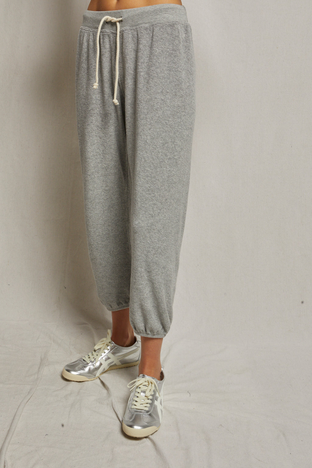 perfectwhitetee Gogo Loop Terry Jogger in Heather Grey