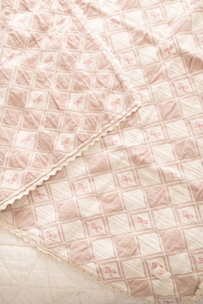 New Grain Patchwork Blanket in Bows