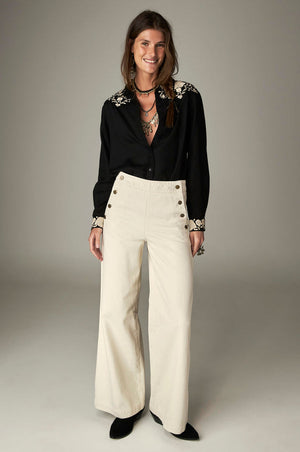 Maison Hotel Antonio Shirt in Black