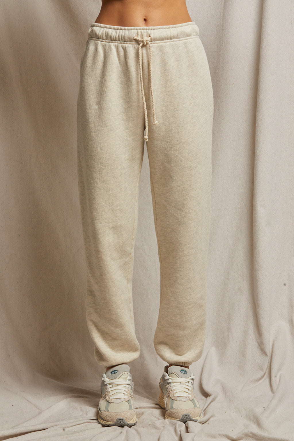 perfectwhitetee Michelle Fleece Jogger in Oatmeal