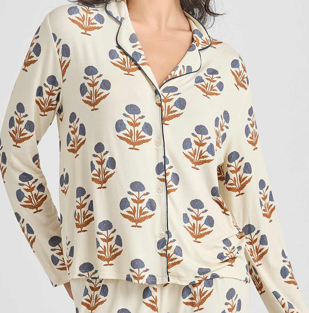 Pink Chicken Women's Bamboo Pajama Set in Dandelion