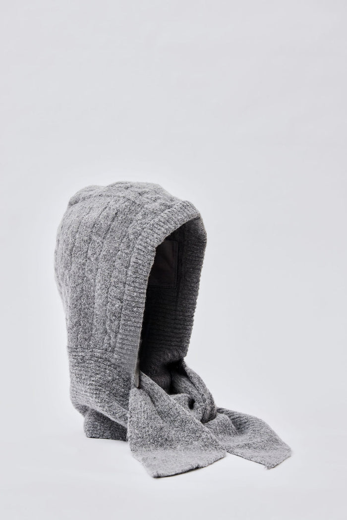 CABLE HOODED SCARF