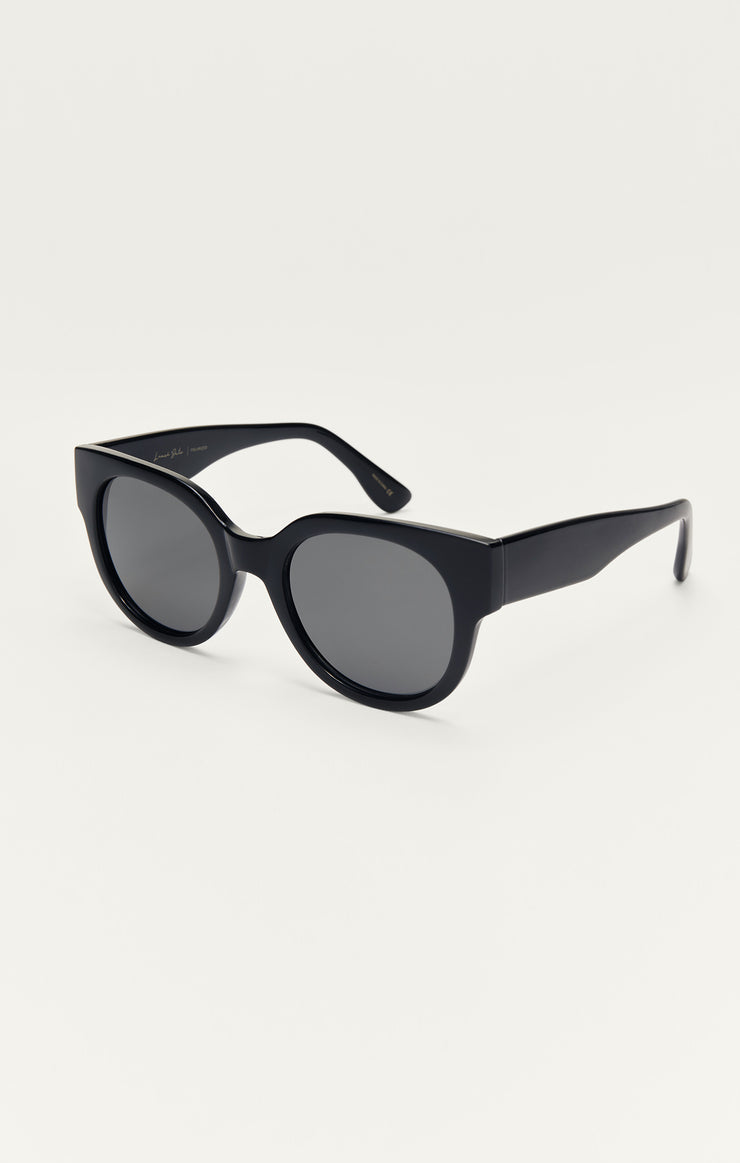 Z Supply Lunch Date Sunglasses in Black/Gray