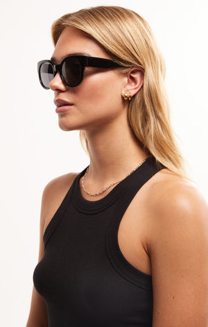 Z Supply Lunch Date Sunglasses in Black/Gray