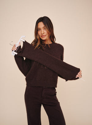 B2001-G82-300 - DROP SHOULDER SWEATER