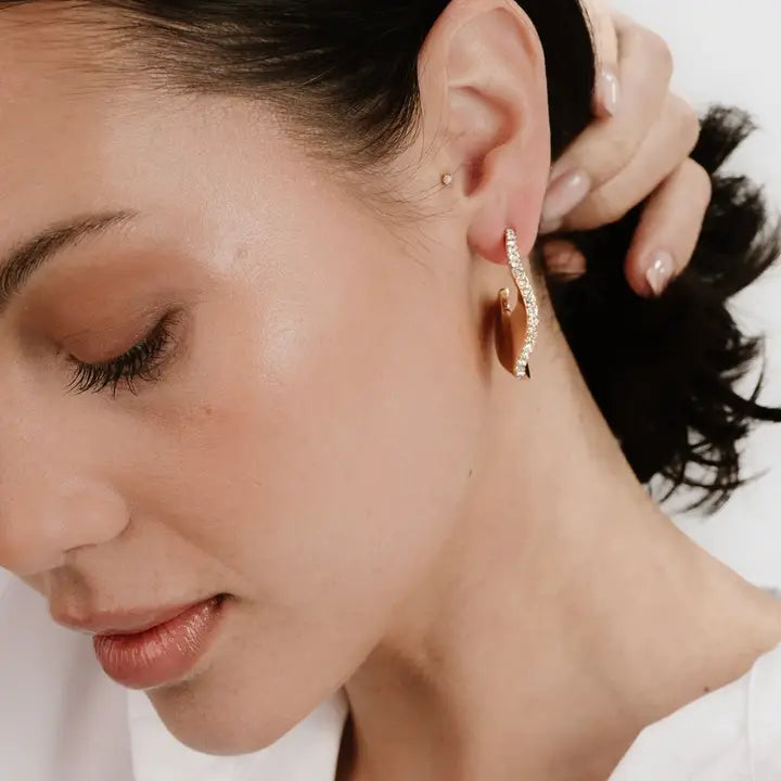 Ettika Ripple Pave Hoops