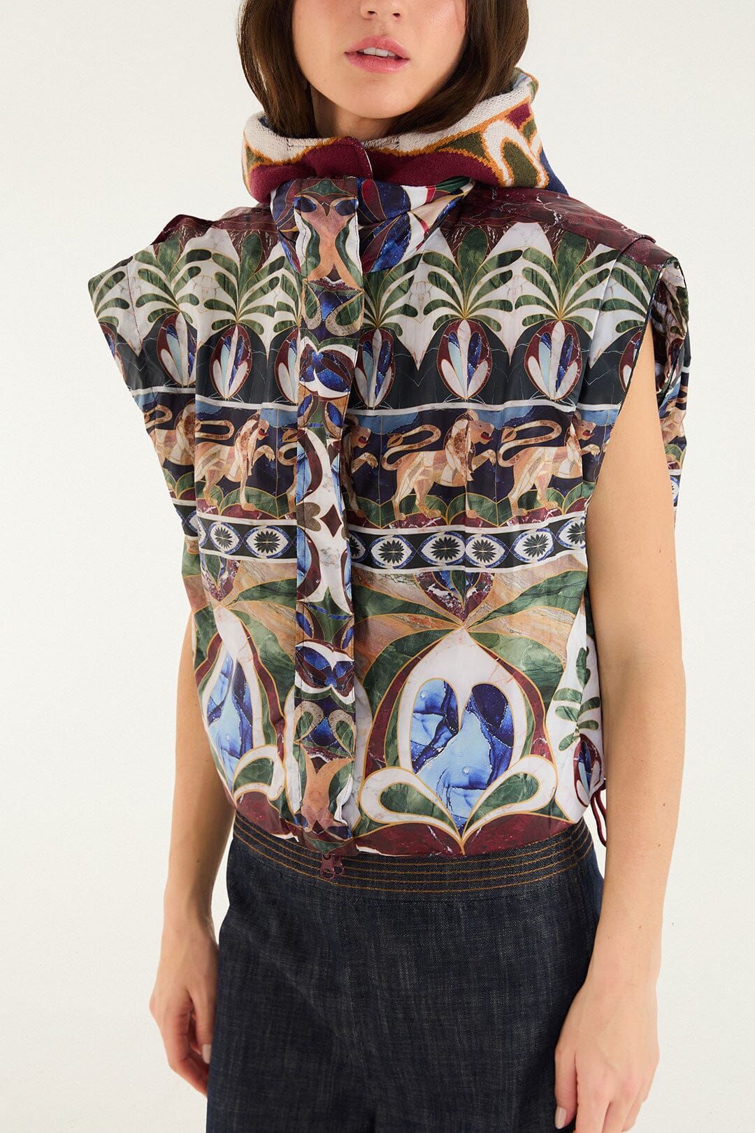 Farm Rio Pietra Cura Cropped Puffer Jacket in Tapestry