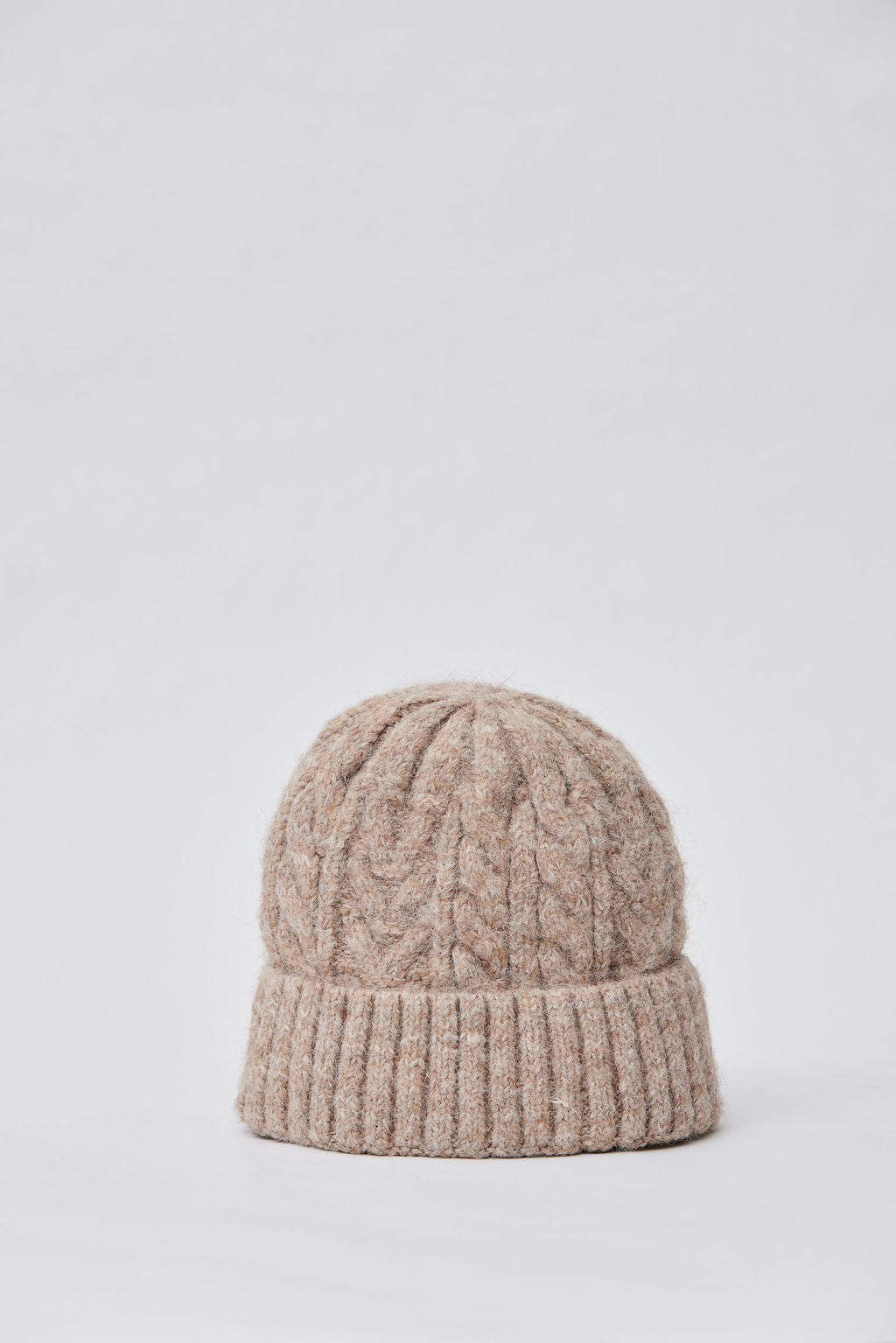 ALPINE CABLE BEANIE