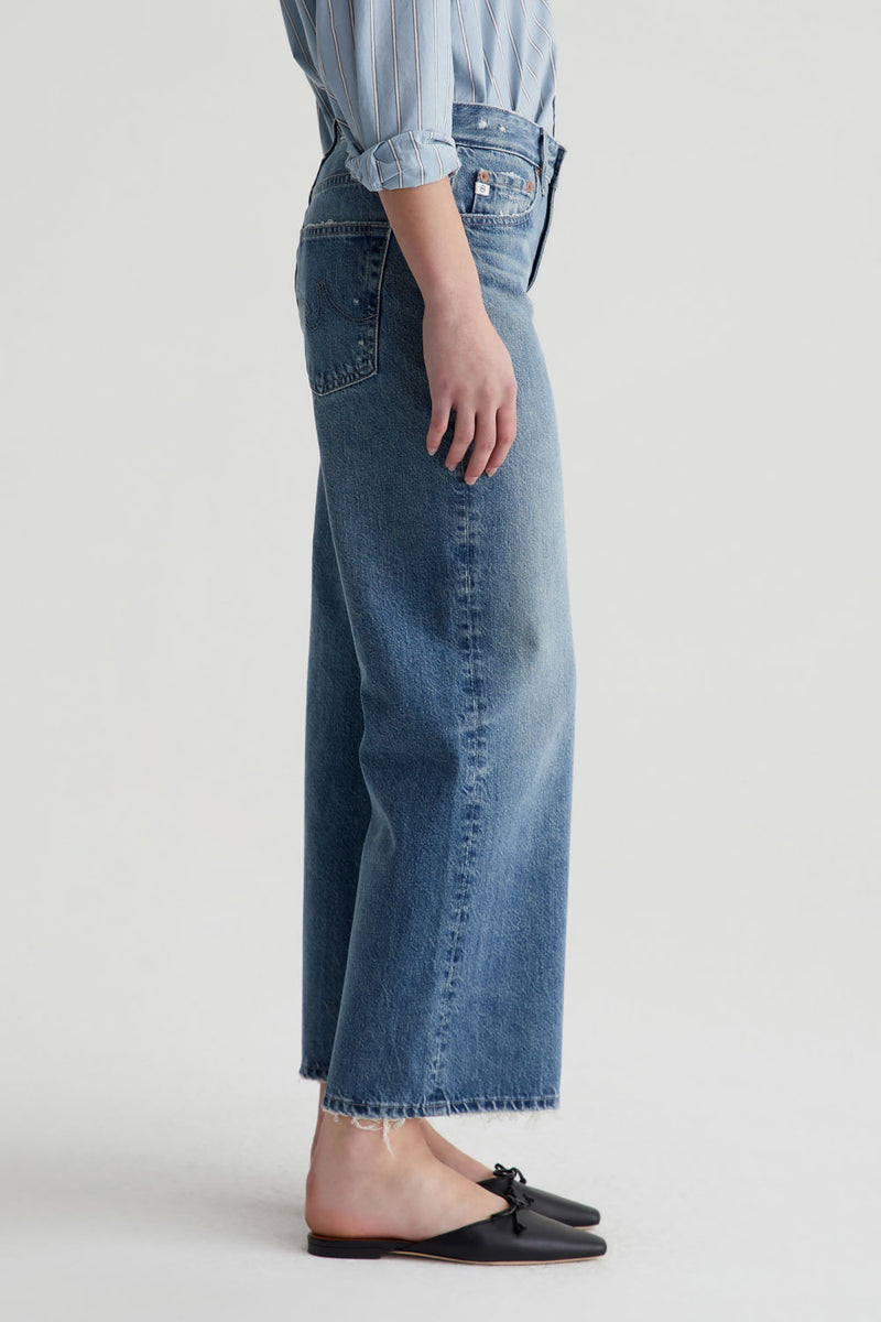 AG Saige Wide Leg Crop Denim in Castlebay