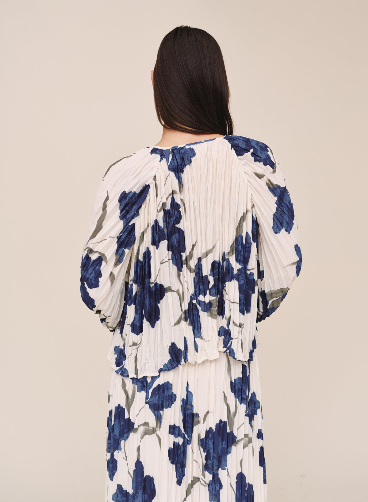 B20128-L17-300 - PLEATED TIE FRONT TOP